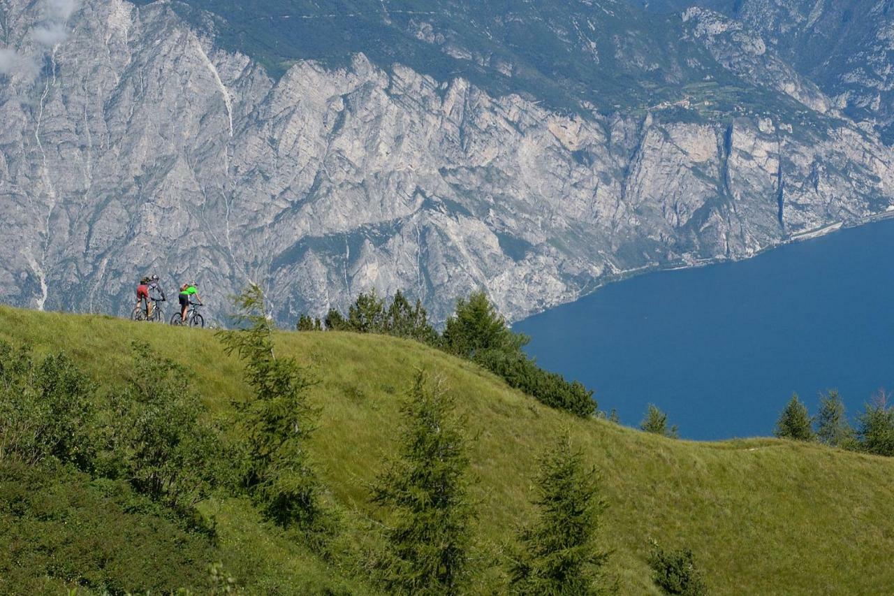 B&B Sarca Valley ドロ エクステリア 写真